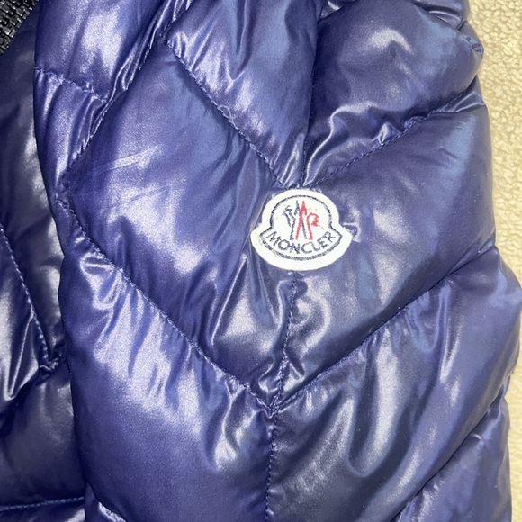 Moncler Size 4 quilted down jacket - Picture 8 of 16